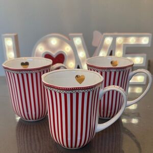 Valentine’s Day Grace Teaware Fine Porcelain Beautiful Set Of Mugs. Brand New.